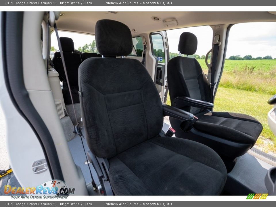 2015 Dodge Grand Caravan SE Bright White / Black Photo #30