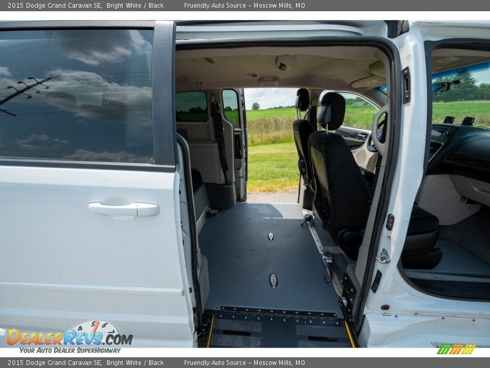 2015 Dodge Grand Caravan SE Bright White / Black Photo #25