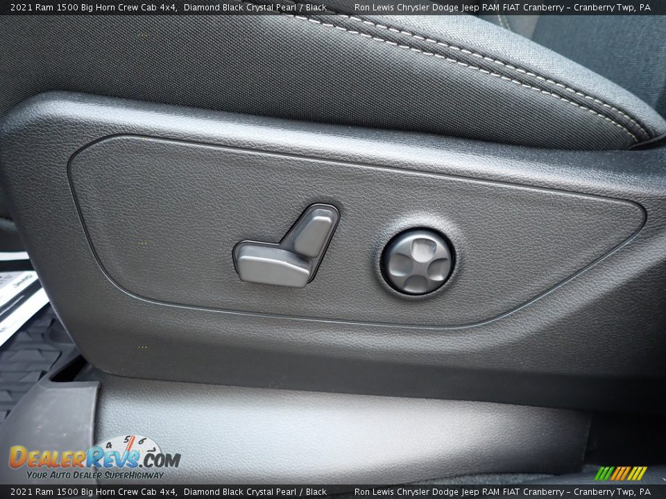 2021 Ram 1500 Big Horn Crew Cab 4x4 Diamond Black Crystal Pearl / Black Photo #20