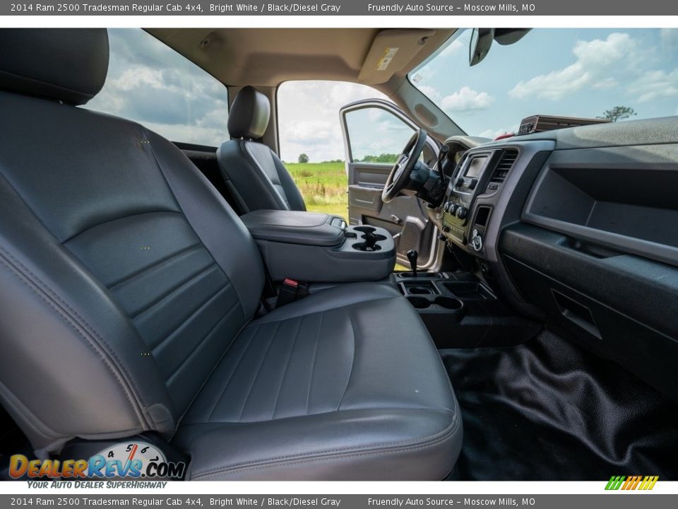 2014 Ram 2500 Tradesman Regular Cab 4x4 Bright White / Black/Diesel Gray Photo #26