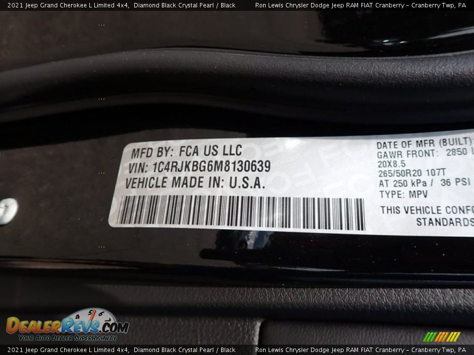 2021 Jeep Grand Cherokee L Limited 4x4 Diamond Black Crystal Pearl / Black Photo #11