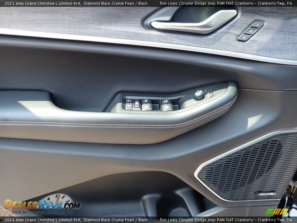 2021 Jeep Grand Cherokee L Limited 4x4 Diamond Black Crystal Pearl / Black Photo #16