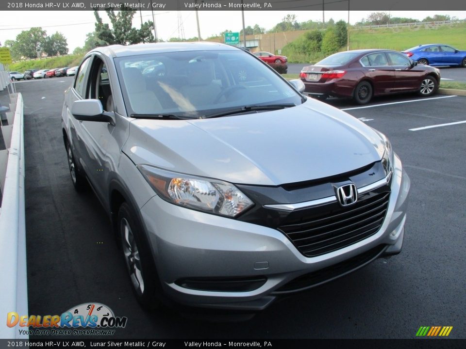 2018 Honda HR-V LX AWD Lunar Silver Metallic / Gray Photo #8