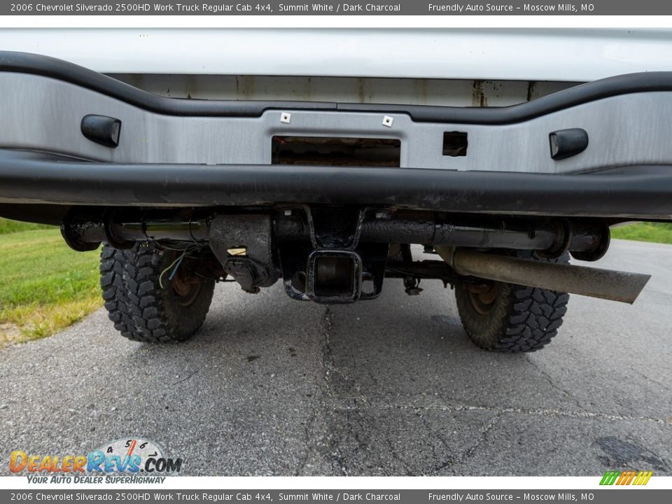 2006 Chevrolet Silverado 2500HD Work Truck Regular Cab 4x4 Summit White / Dark Charcoal Photo #16