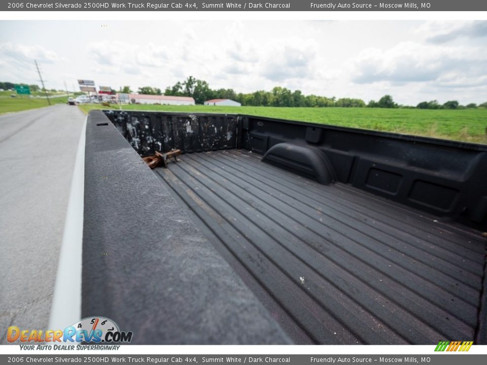 2006 Chevrolet Silverado 2500HD Work Truck Regular Cab 4x4 Summit White / Dark Charcoal Photo #26