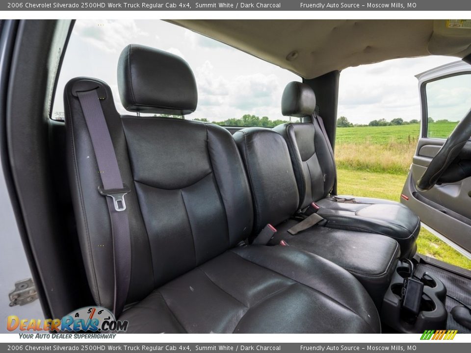 2006 Chevrolet Silverado 2500HD Work Truck Regular Cab 4x4 Summit White / Dark Charcoal Photo #30