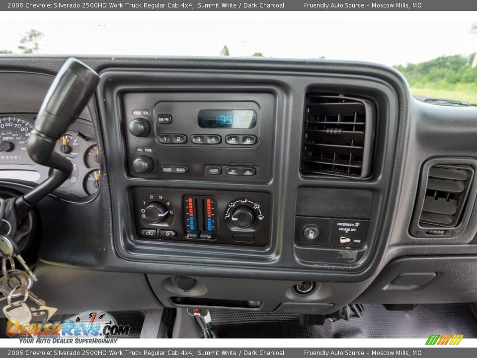 2006 Chevrolet Silverado 2500HD Work Truck Regular Cab 4x4 Summit White / Dark Charcoal Photo #32