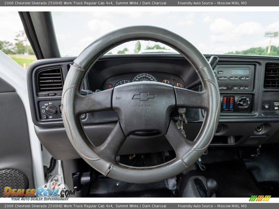 2006 Chevrolet Silverado 2500HD Work Truck Regular Cab 4x4 Summit White / Dark Charcoal Photo #33