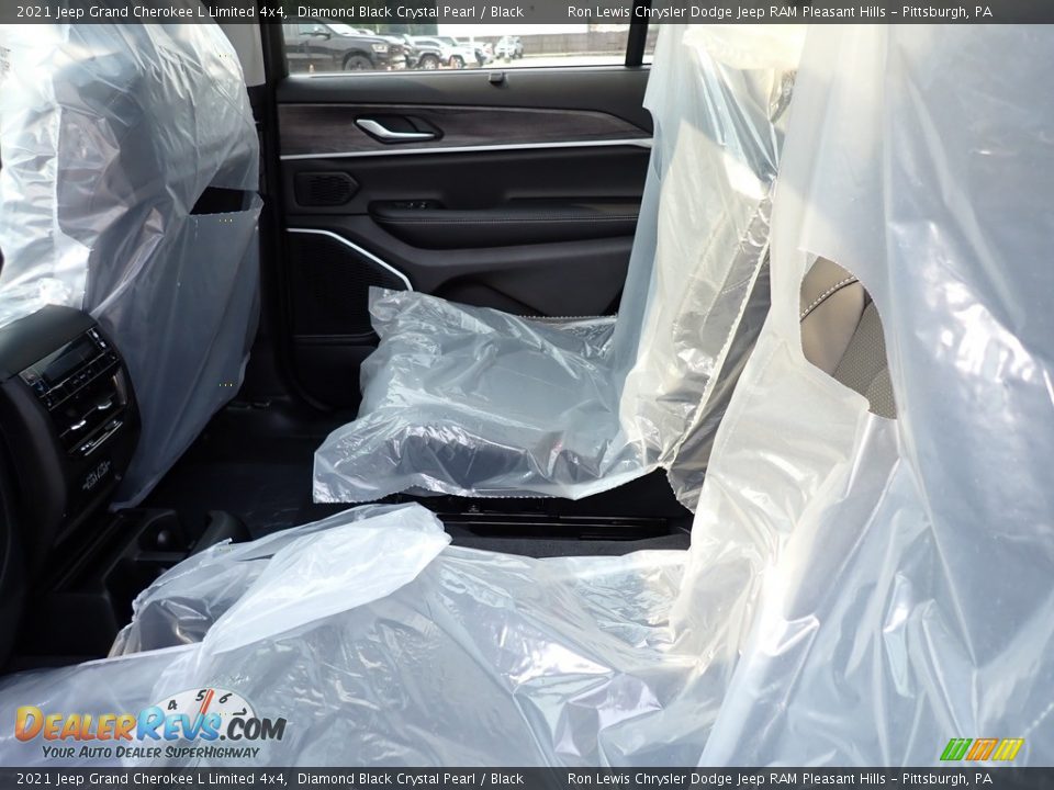 2021 Jeep Grand Cherokee L Limited 4x4 Diamond Black Crystal Pearl / Black Photo #12