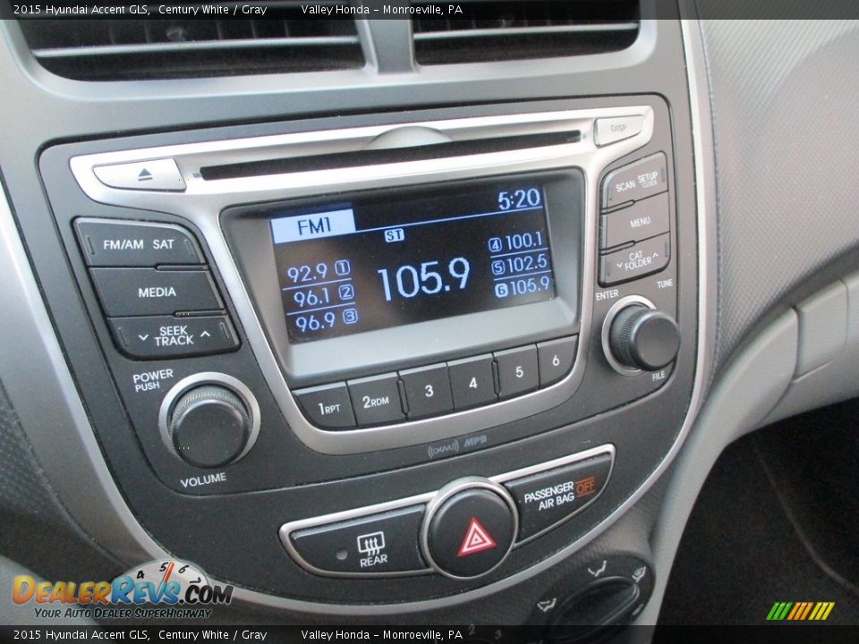Controls of 2015 Hyundai Accent GLS Photo #13