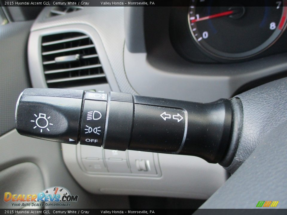 Controls of 2015 Hyundai Accent GLS Photo #17