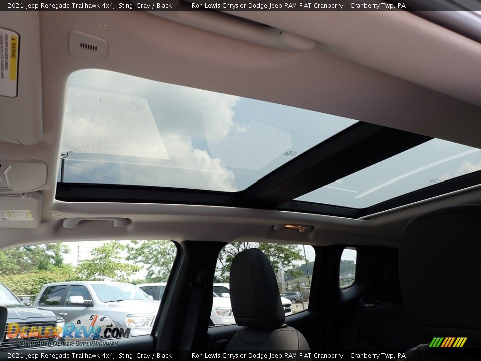 Sunroof of 2021 Jeep Renegade Trailhawk 4x4 Photo #20