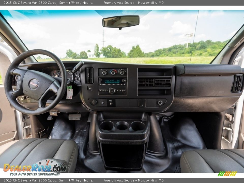 Dashboard of 2015 GMC Savana Van 2500 Cargo Photo #31