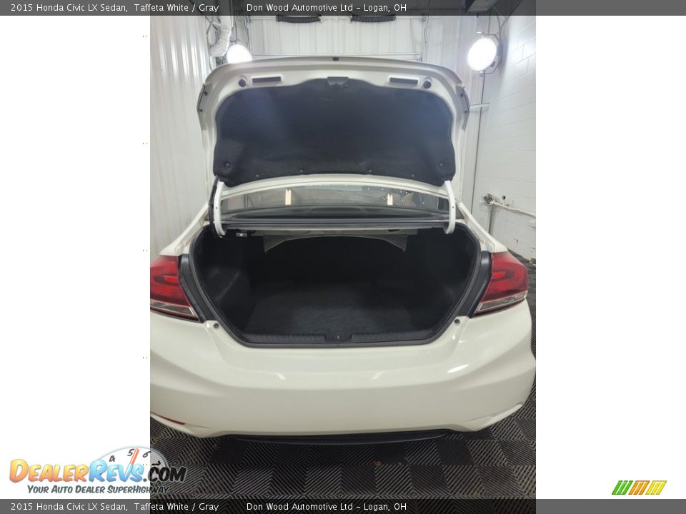 2015 Honda Civic LX Sedan Taffeta White / Gray Photo #8