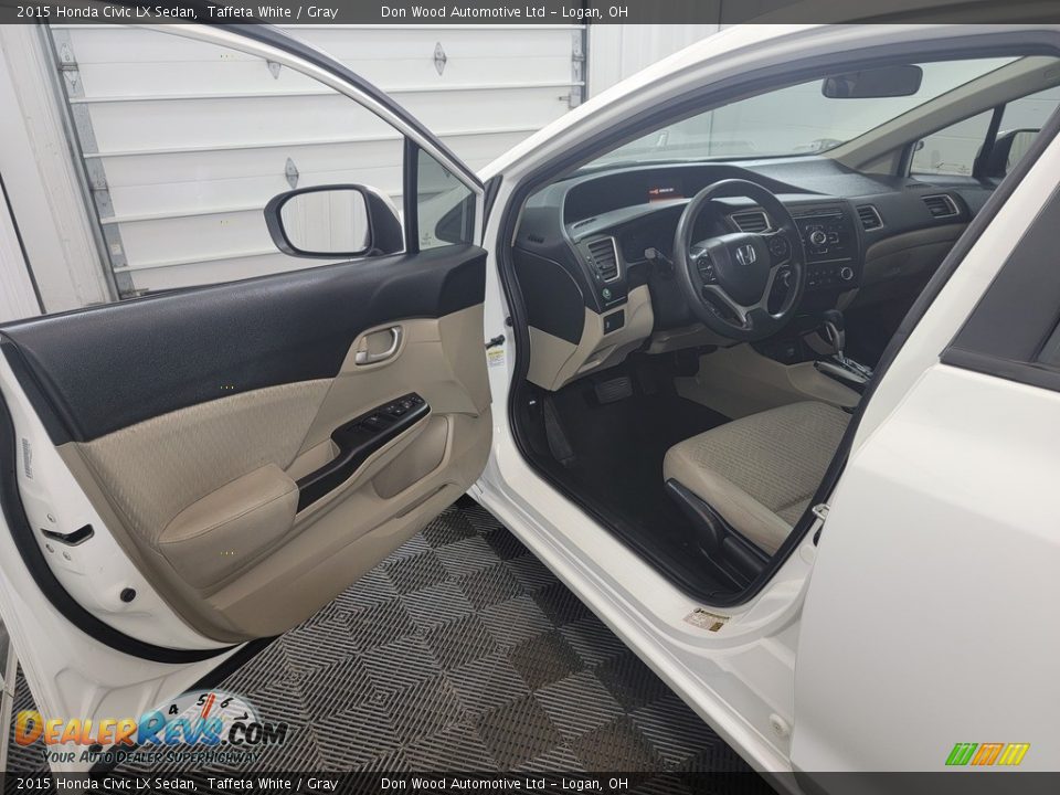 2015 Honda Civic LX Sedan Taffeta White / Gray Photo #11