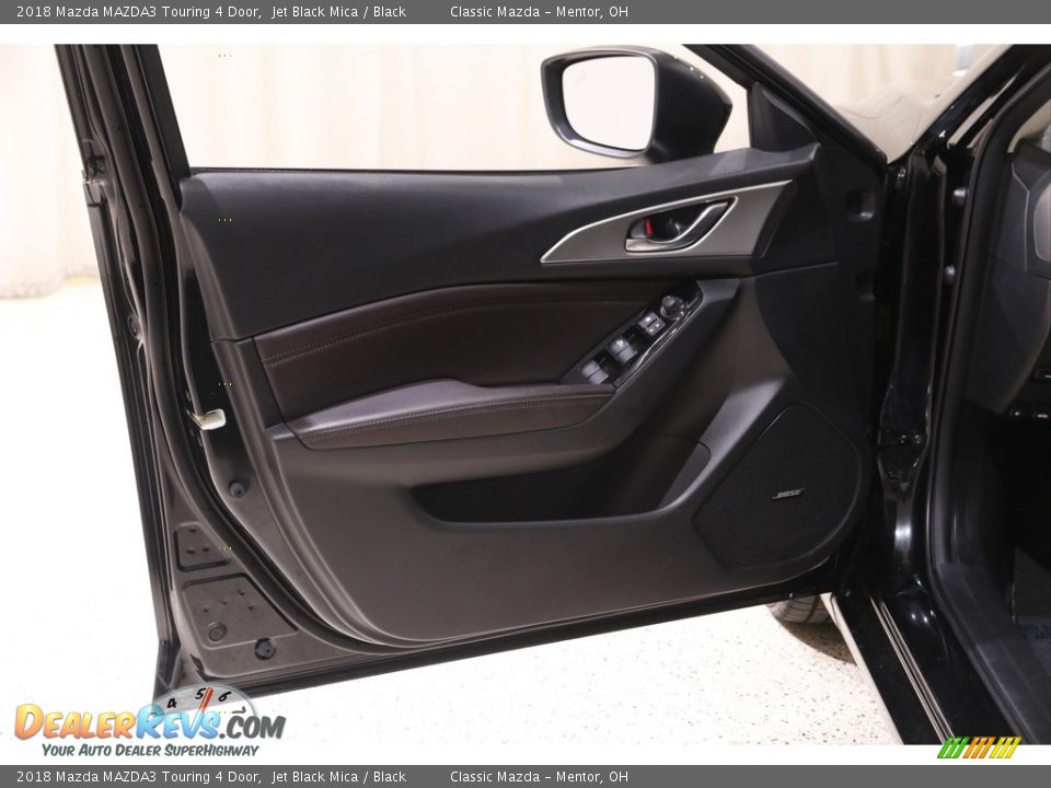 2018 Mazda MAZDA3 Touring 4 Door Jet Black Mica / Black Photo #4