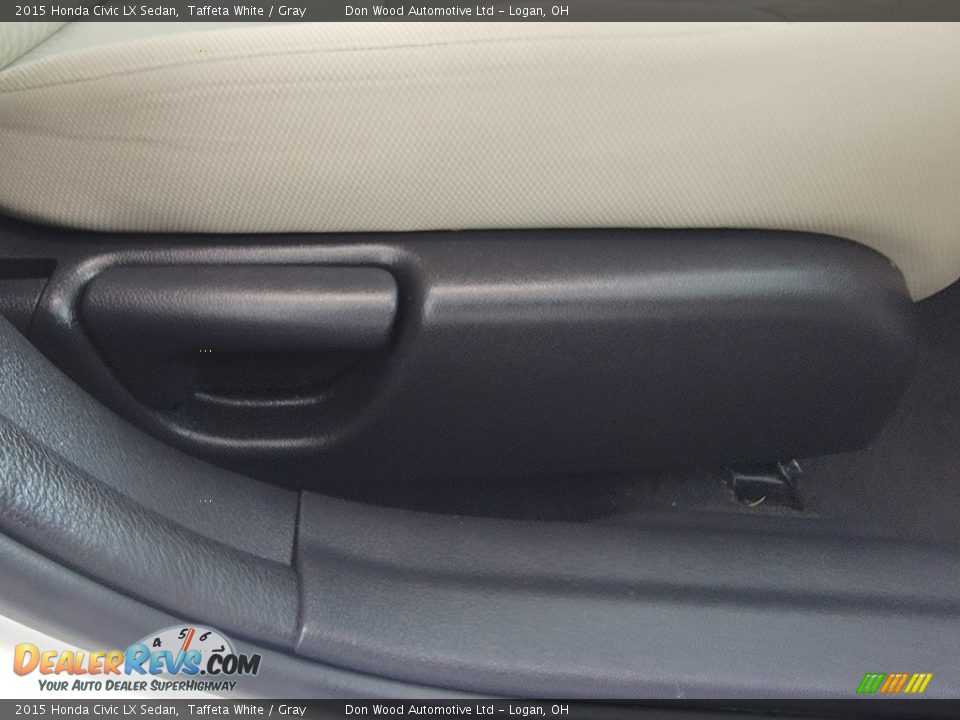 2015 Honda Civic LX Sedan Taffeta White / Gray Photo #29