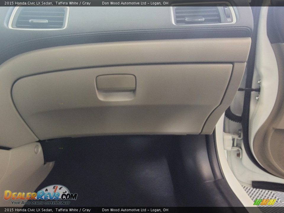 2015 Honda Civic LX Sedan Taffeta White / Gray Photo #30