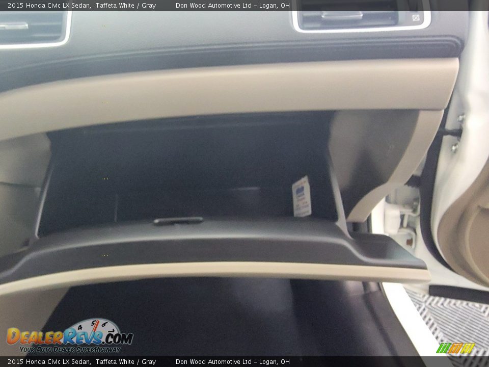 2015 Honda Civic LX Sedan Taffeta White / Gray Photo #31