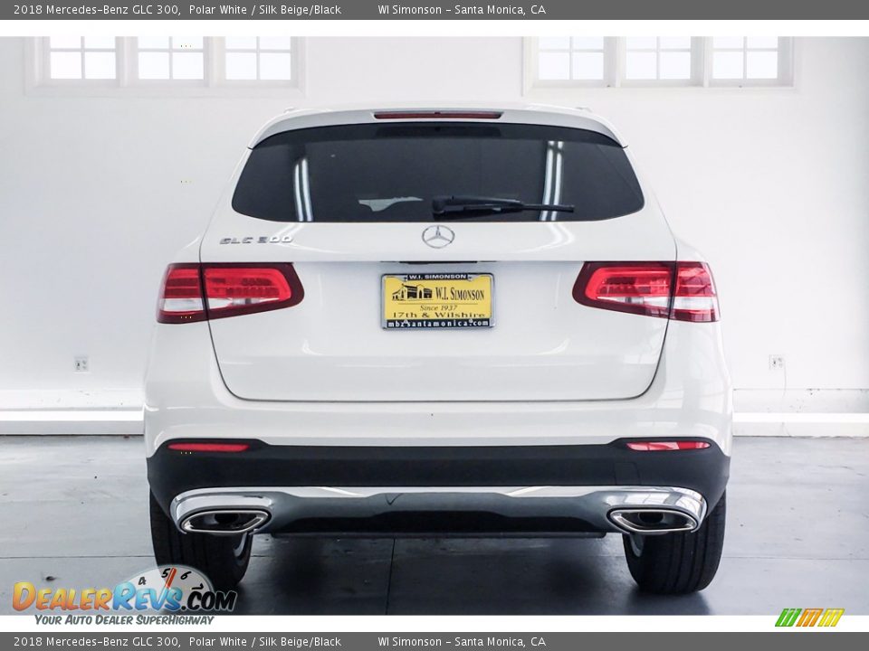 2018 Mercedes-Benz GLC 300 Polar White / Silk Beige/Black Photo #4