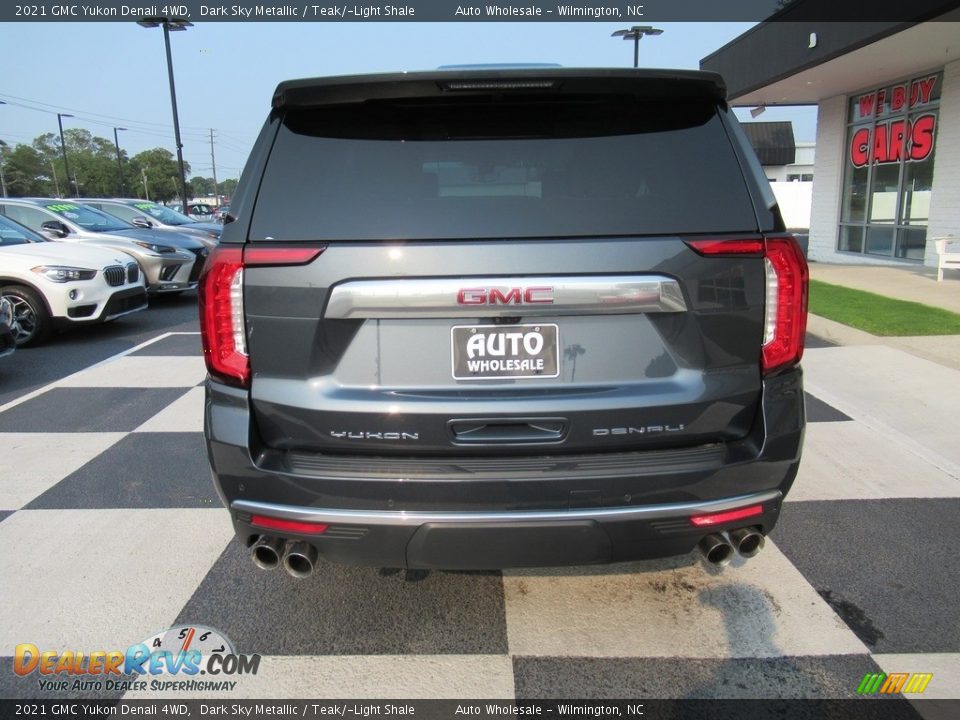 2021 GMC Yukon Denali 4WD Dark Sky Metallic / Teak/­Light Shale Photo #4