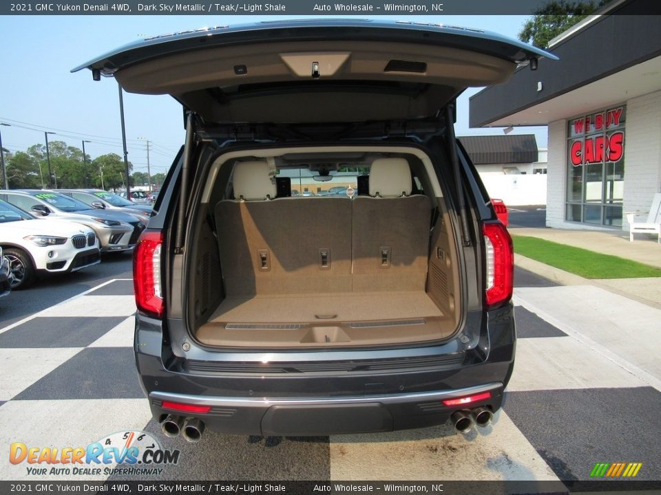 2021 GMC Yukon Denali 4WD Dark Sky Metallic / Teak/­Light Shale Photo #5