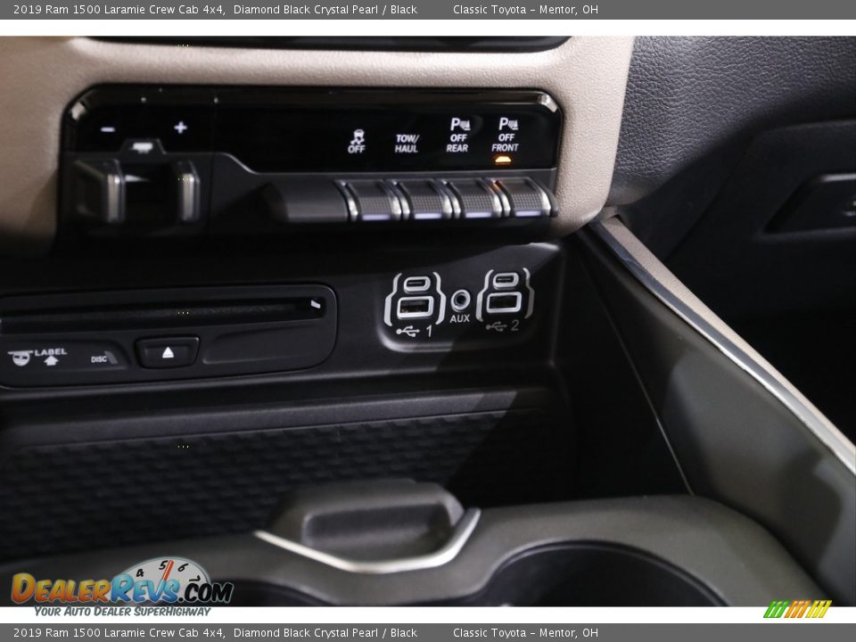 2019 Ram 1500 Laramie Crew Cab 4x4 Diamond Black Crystal Pearl / Black Photo #15
