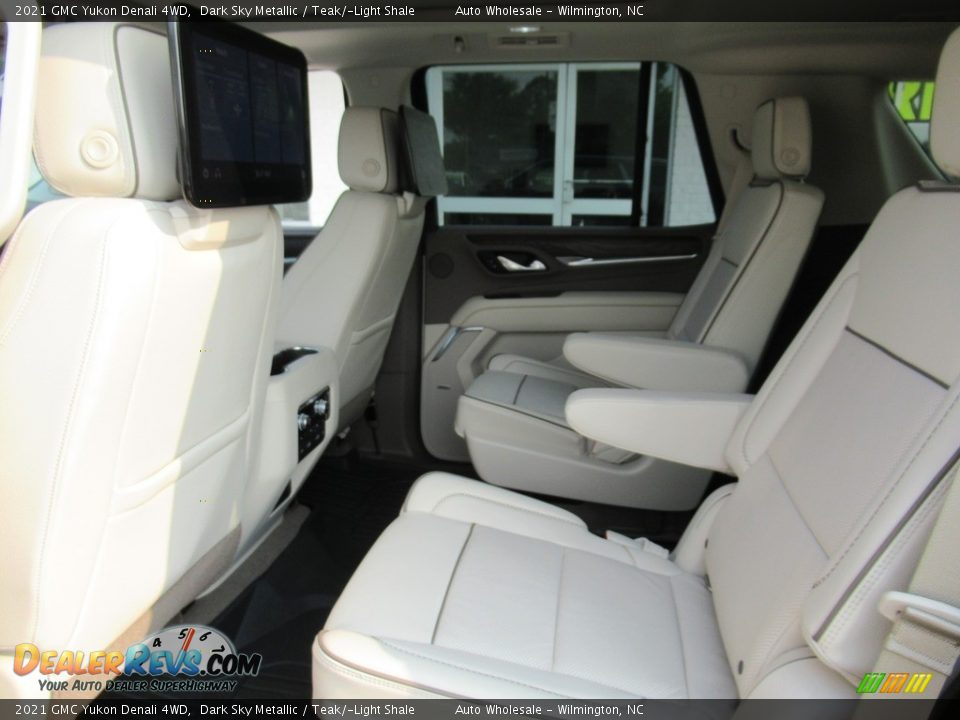 2021 GMC Yukon Denali 4WD Dark Sky Metallic / Teak/­Light Shale Photo #12