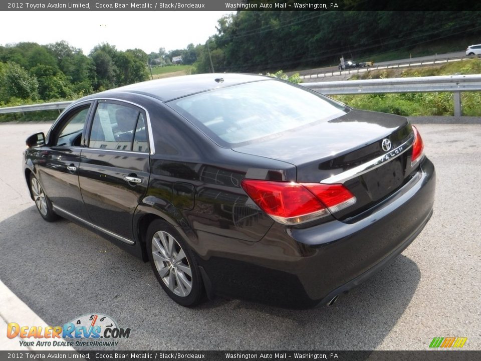 2012 Toyota Avalon Limited Cocoa Bean Metallic / Black/Bordeaux Photo #13