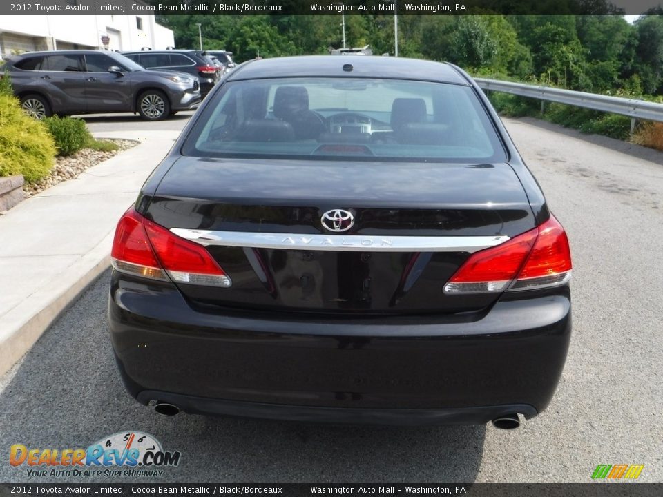 2012 Toyota Avalon Limited Cocoa Bean Metallic / Black/Bordeaux Photo #14