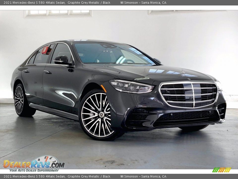 Front 3/4 View of 2021 Mercedes-Benz S 580 4Matic Sedan Photo #12