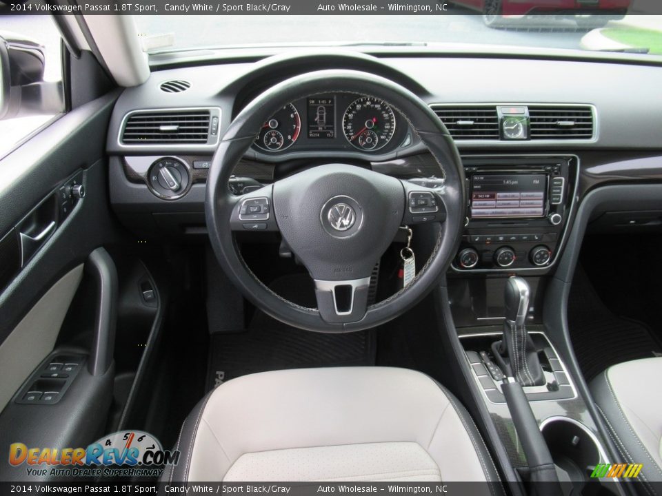 Sport Black/Gray Interior - 2014 Volkswagen Passat 1.8T Sport Photo #15