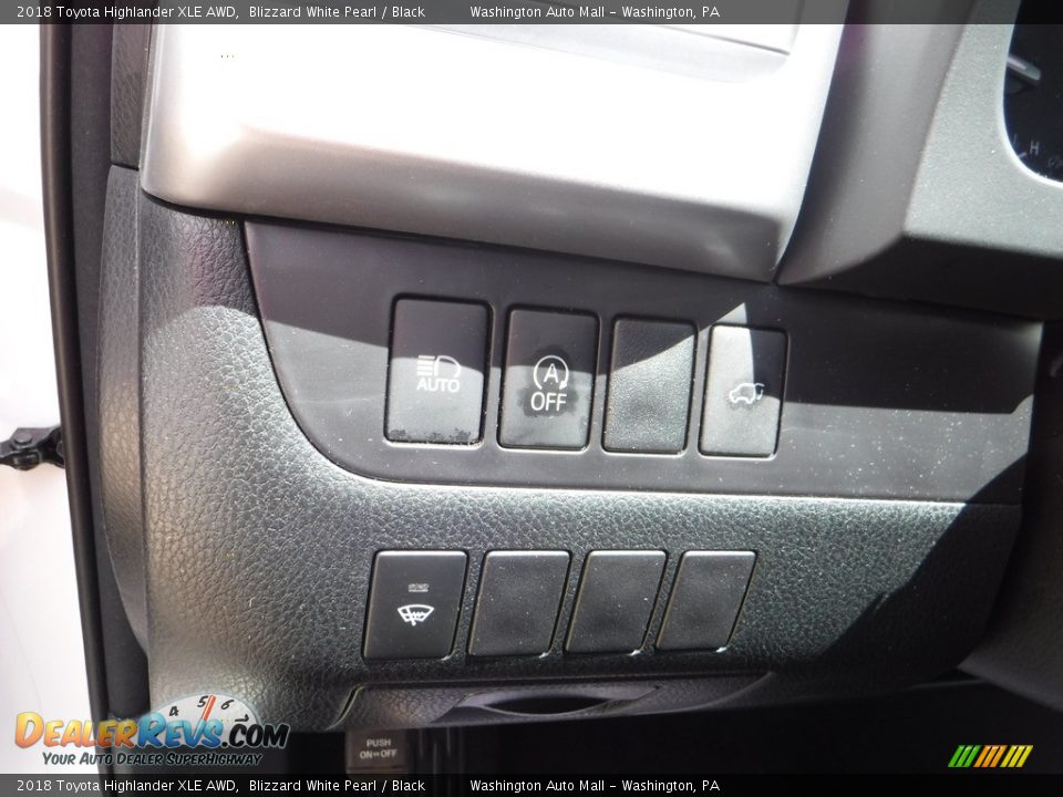 2018 Toyota Highlander XLE AWD Blizzard White Pearl / Black Photo #15