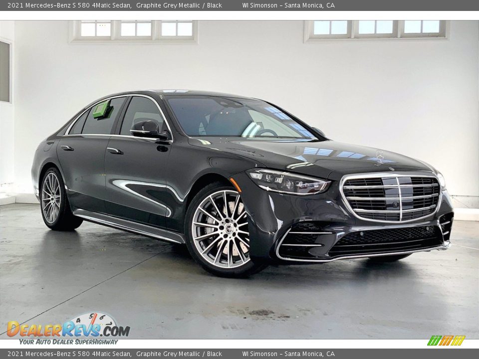 Front 3/4 View of 2021 Mercedes-Benz S 580 4Matic Sedan Photo #12