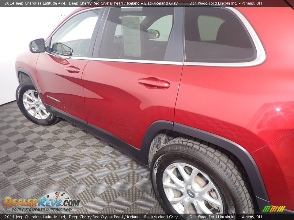 2014 Jeep Cherokee Latitude 4x4 Deep Cherry Red Crystal Pearl / Iceland - Black/Iceland Gray Photo #18