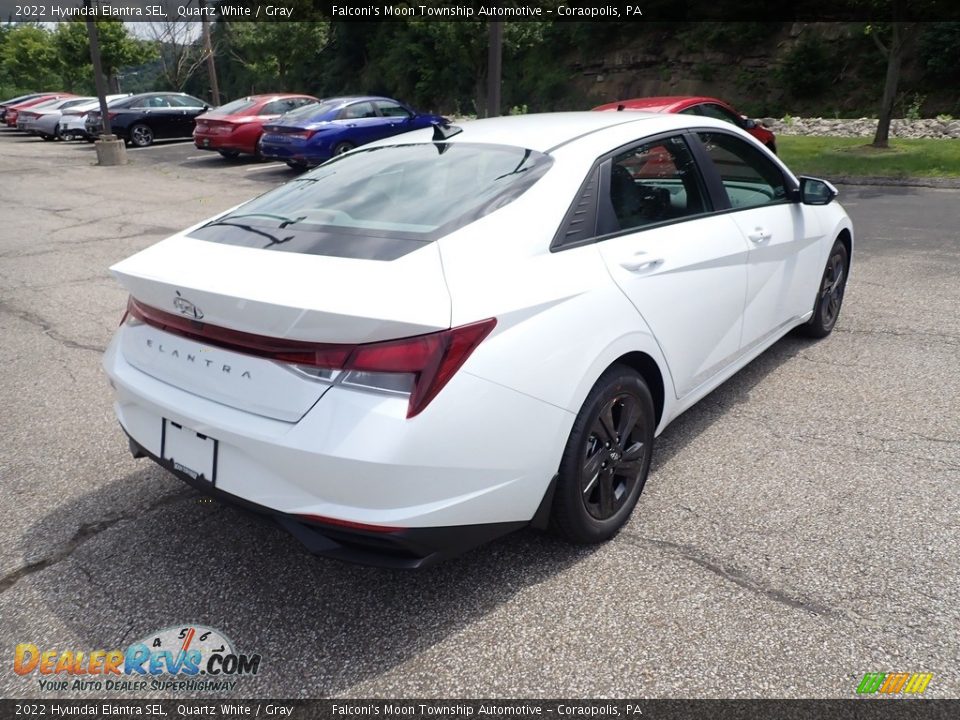 2022 Hyundai Elantra SEL Quartz White / Gray Photo #2