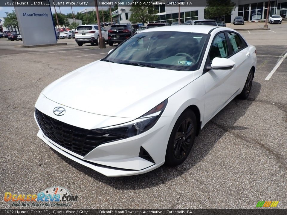 2022 Hyundai Elantra SEL Quartz White / Gray Photo #5