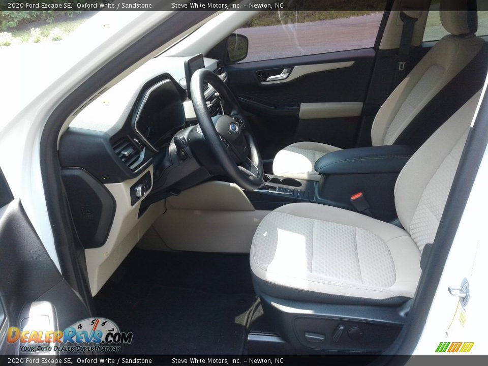 2020 Ford Escape SE Oxford White / Sandstone Photo #10