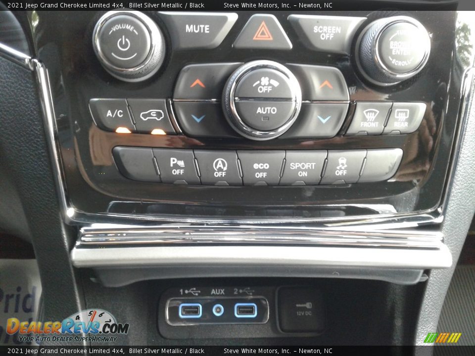 Controls of 2021 Jeep Grand Cherokee Limited 4x4 Photo #27