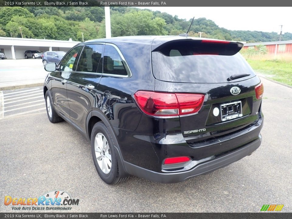 2019 Kia Sorento LX Ebony Black / Satin Black Photo #9