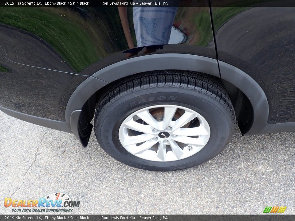 2019 Kia Sorento LX Ebony Black / Satin Black Photo #11