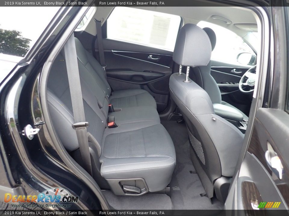 2019 Kia Sorento LX Ebony Black / Satin Black Photo #12