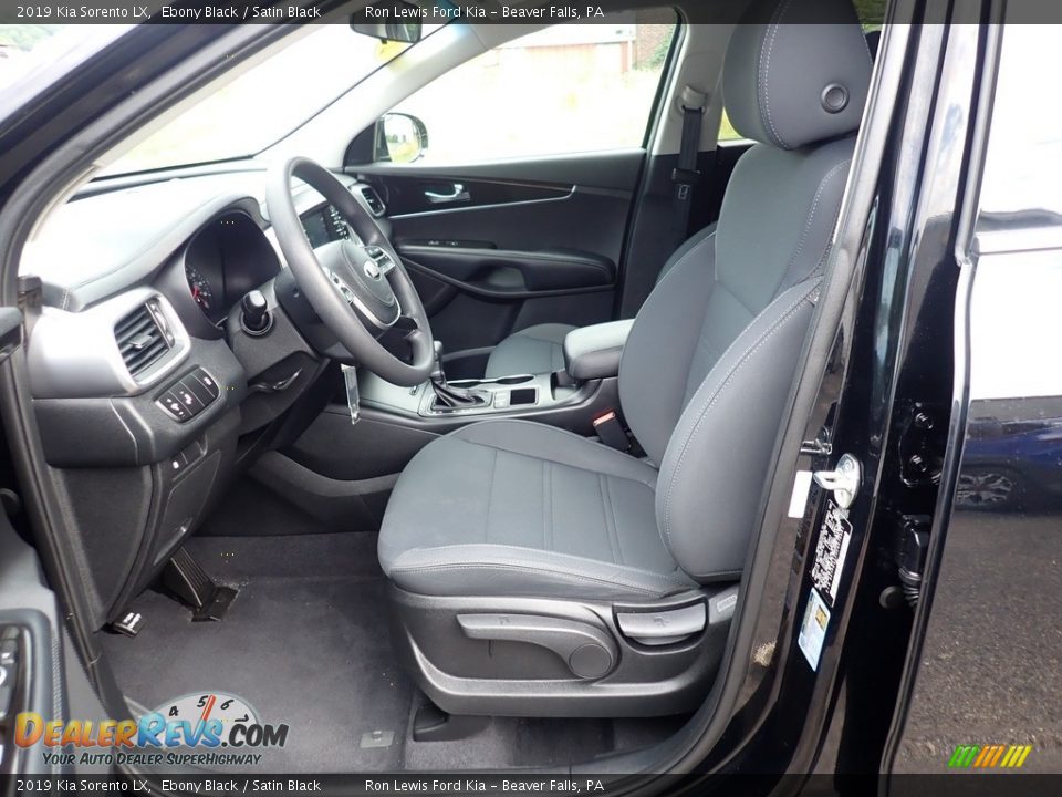 2019 Kia Sorento LX Ebony Black / Satin Black Photo #16