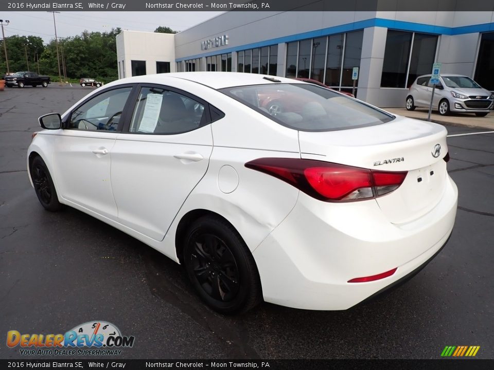 2016 Hyundai Elantra SE White / Gray Photo #4