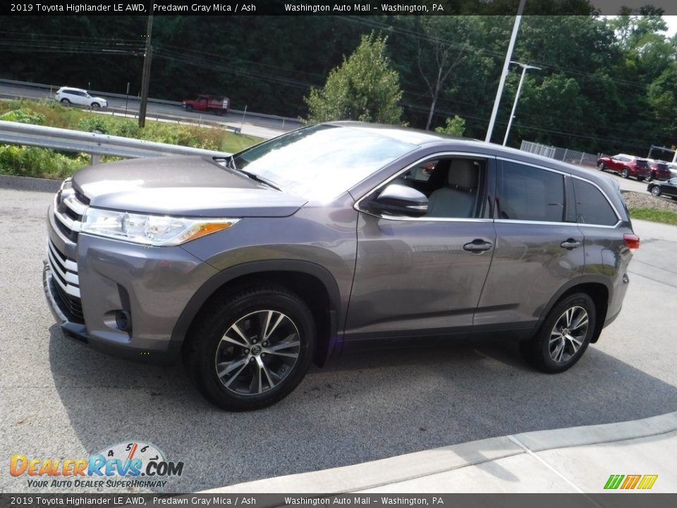 2019 Toyota Highlander LE AWD Predawn Gray Mica / Ash Photo #11