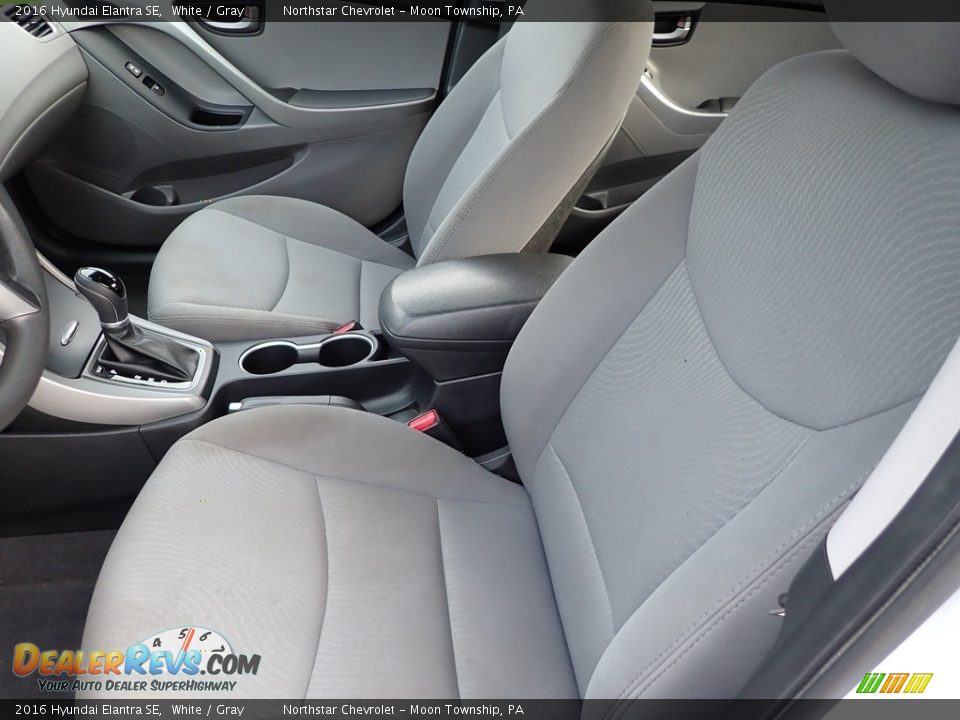 2016 Hyundai Elantra SE White / Gray Photo #19