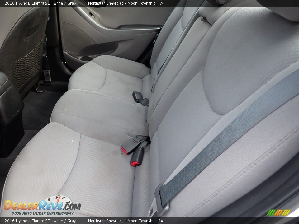 2016 Hyundai Elantra SE White / Gray Photo #20