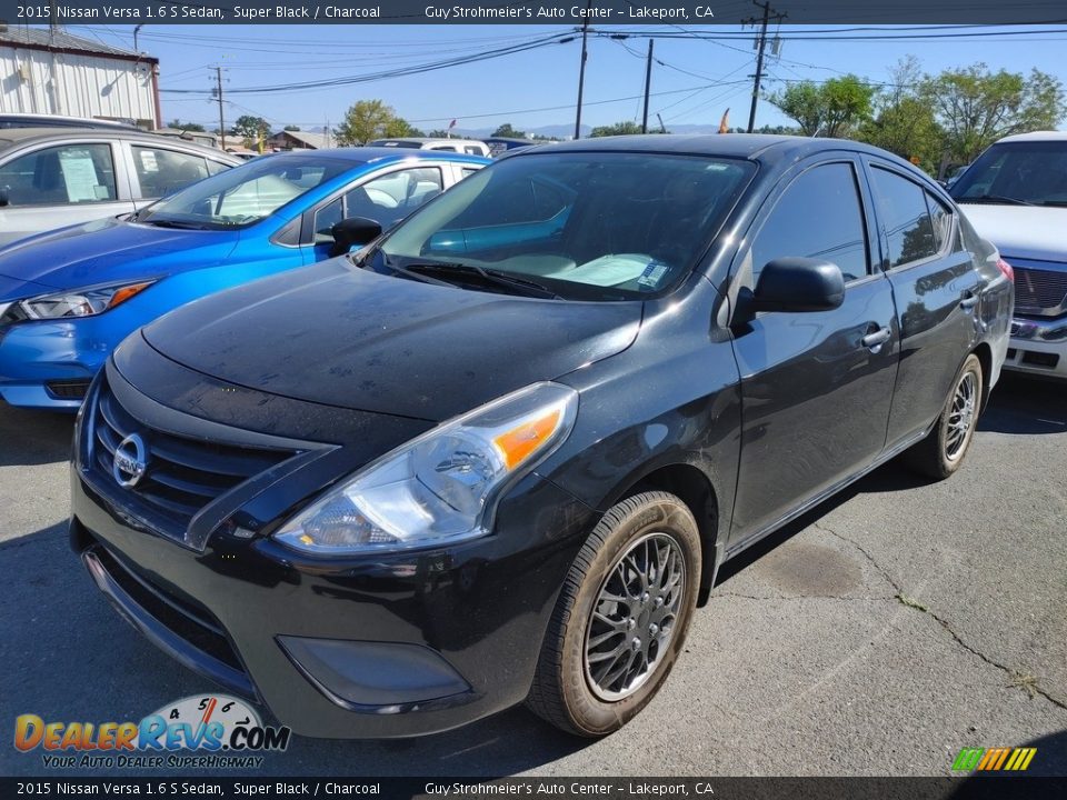 2015 Nissan Versa 1.6 S Sedan Super Black / Charcoal Photo #3