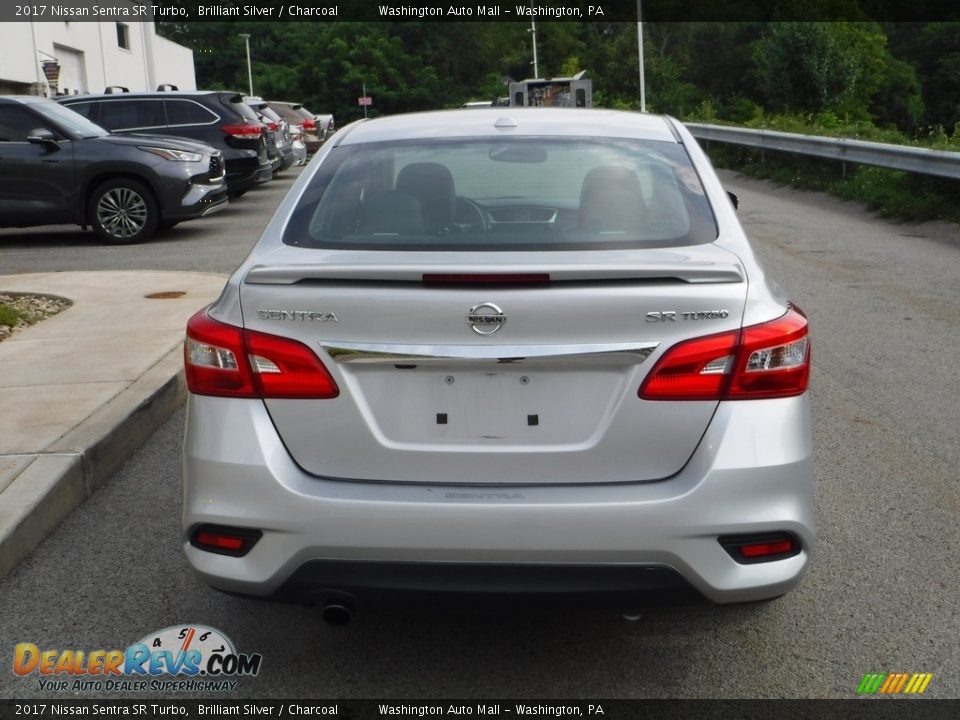 2017 Nissan Sentra SR Turbo Brilliant Silver / Charcoal Photo #17