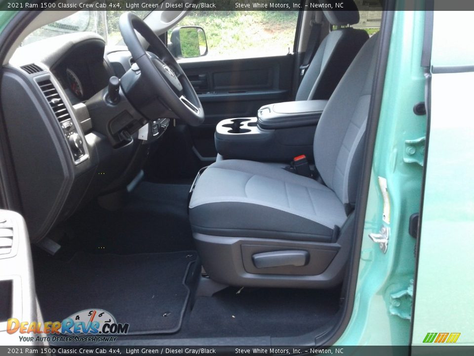 Front Seat of 2021 Ram 1500 Classic Crew Cab 4x4 Photo #11